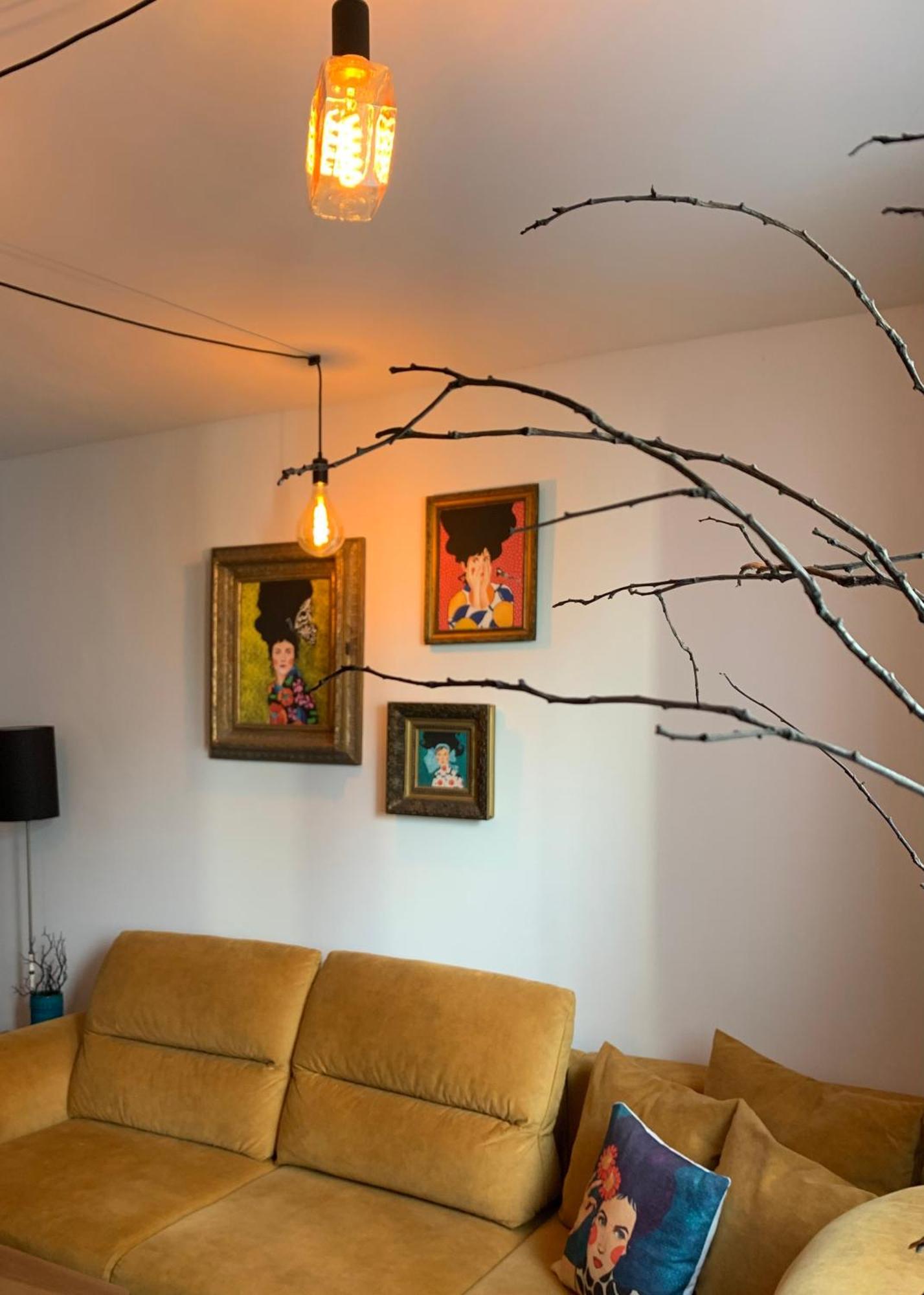 Metro Trocka Apartment ワルシャワ エクステリア 写真