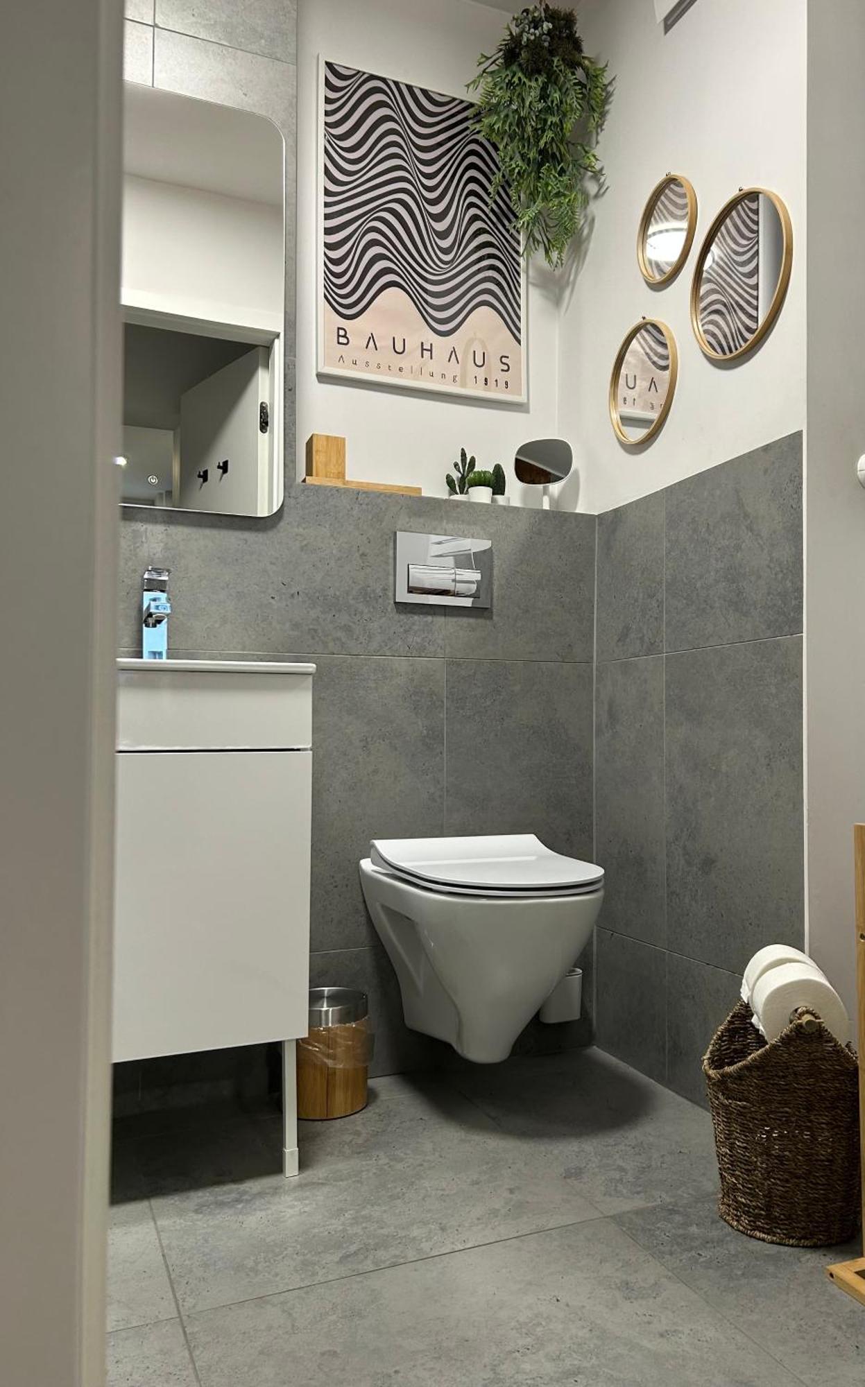 Metro Trocka Apartment ワルシャワ エクステリア 写真